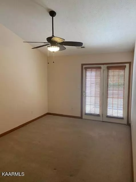 Knoxville, TN 37923,8026 Pepperdine Way