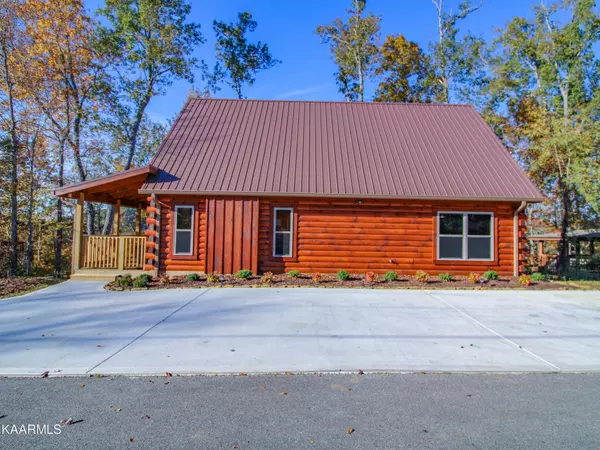 Sevierville, TN 37876,1379 Wedge Tailed Lane