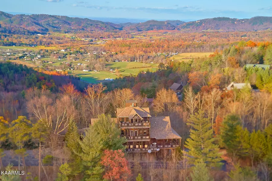 3722 Edge Park Drive, Sevierville, TN 37862