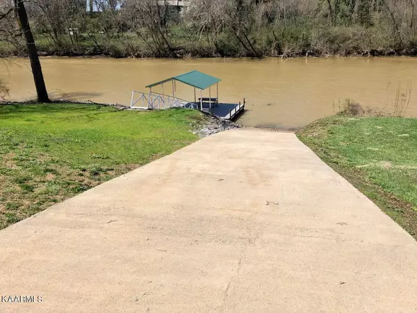 Knoxville, TN 37914,4858 Willow Bluff Circle