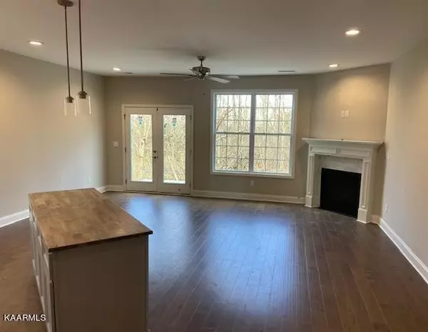 Maryville, TN 37801,818 McCammon Ave