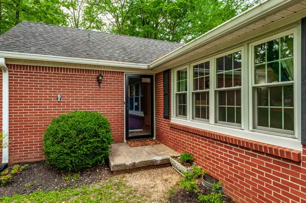 Lafayette, TN 37083,800 Sylvian Dr