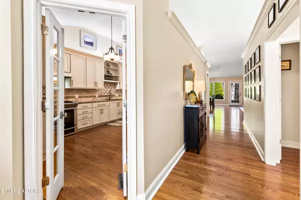 Lenoir City, TN 37772,270 Valleyview Drive