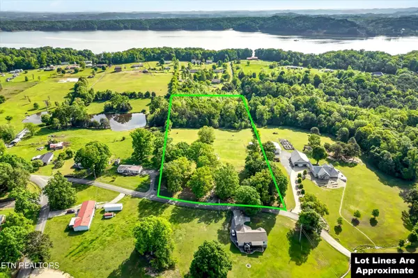 Dandridge, TN 37725,1316 Old Chisholm Tr