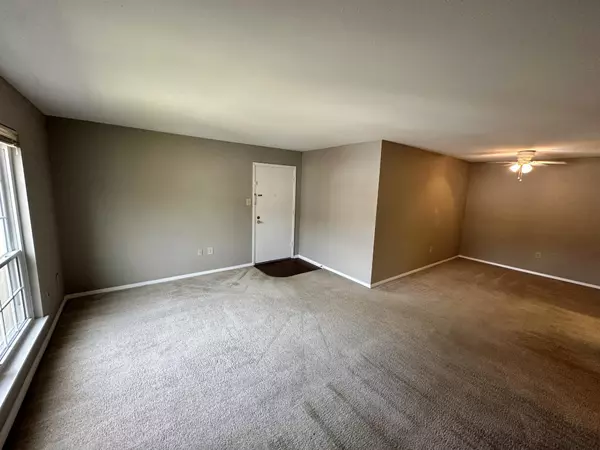 Chattanooga, TN 37405,900 Mountain Creek Rd #V450