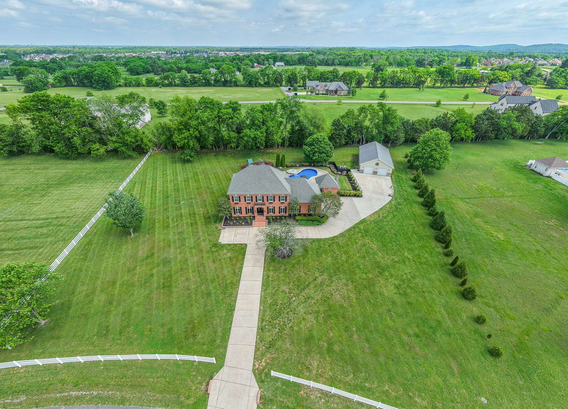 107 Churchill Farms Dr, Murfreesboro, TN 37127
