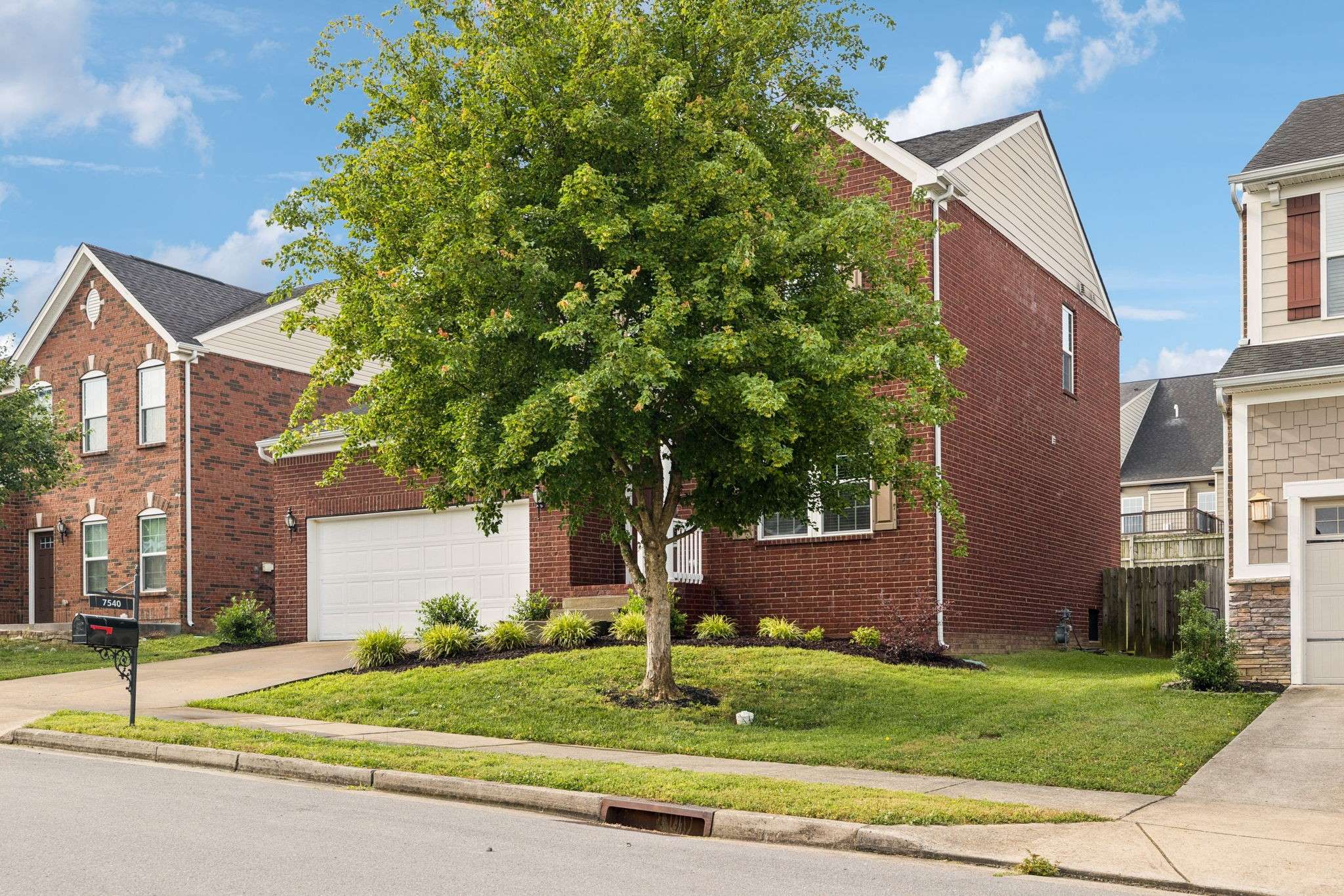 Brentwood, TN 37027,7540 Oakledge Dr