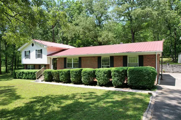 286 Pine Grove Road, South Pittsburg, TN 37380