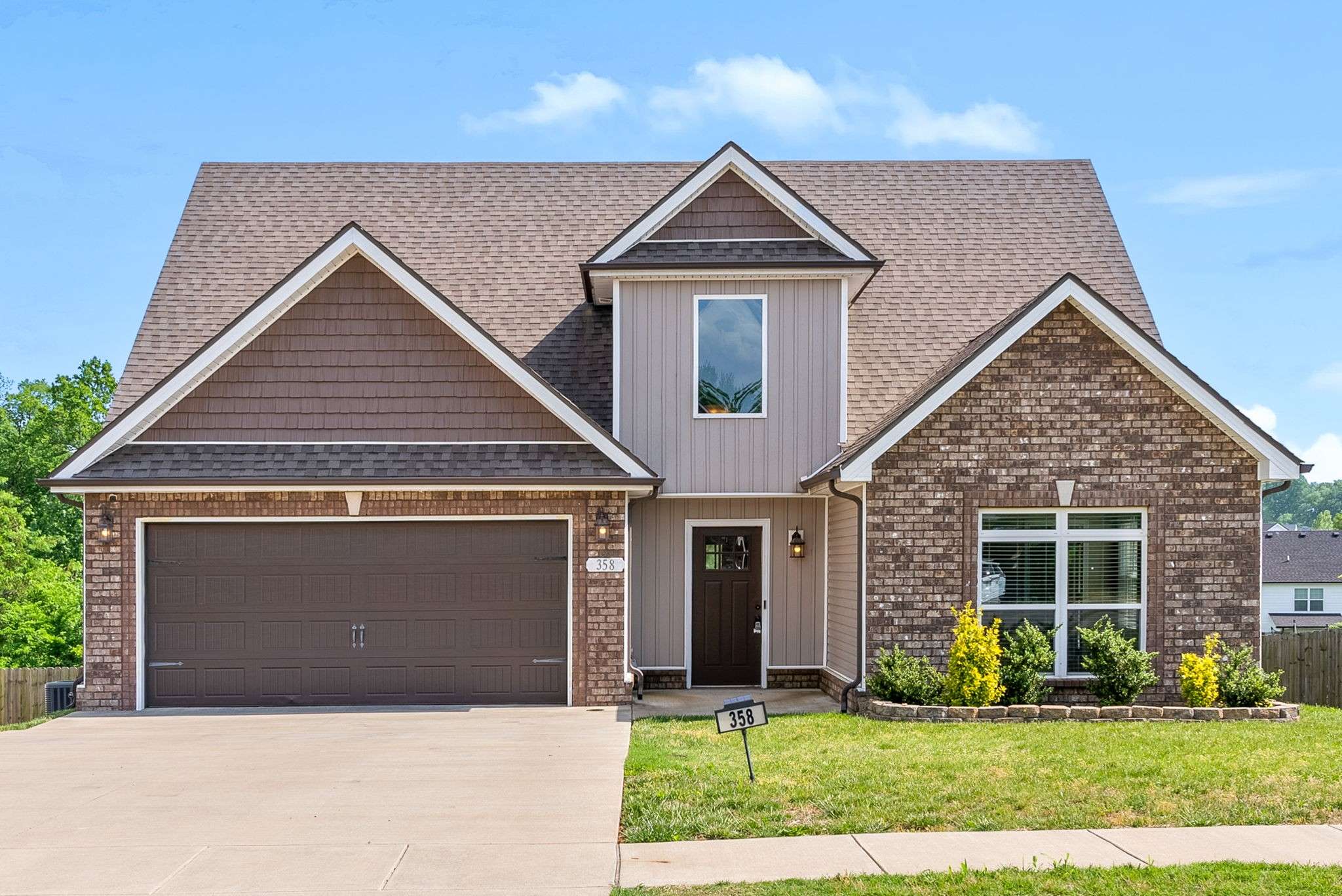 358 Wingfield Dr, Clarksville, TN 37043