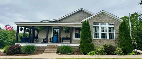 419 Swan Loop, Buchanan, TN 38222