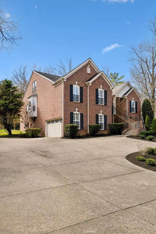 Nashville, TN 37215,1305 Burton Valley Rd