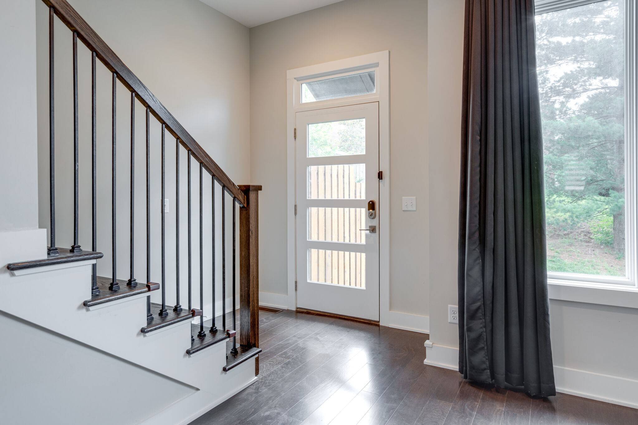 Nashville, TN 37209,239 White Bridge Pike #18