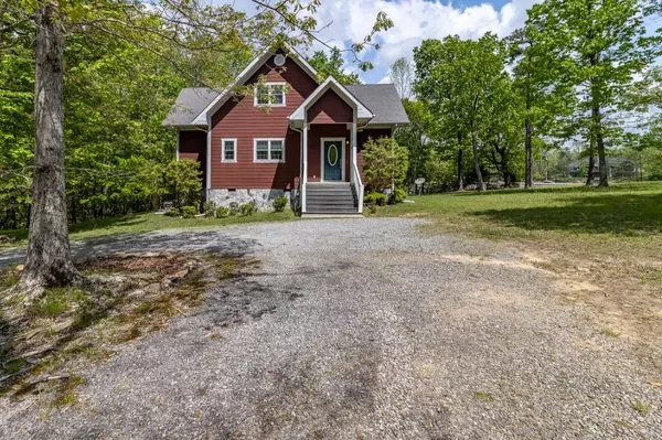 Dunlap, TN 37327,8 Tree House Trail