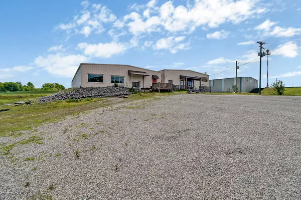 3425 S York Hwy, Jamestown, TN 38556