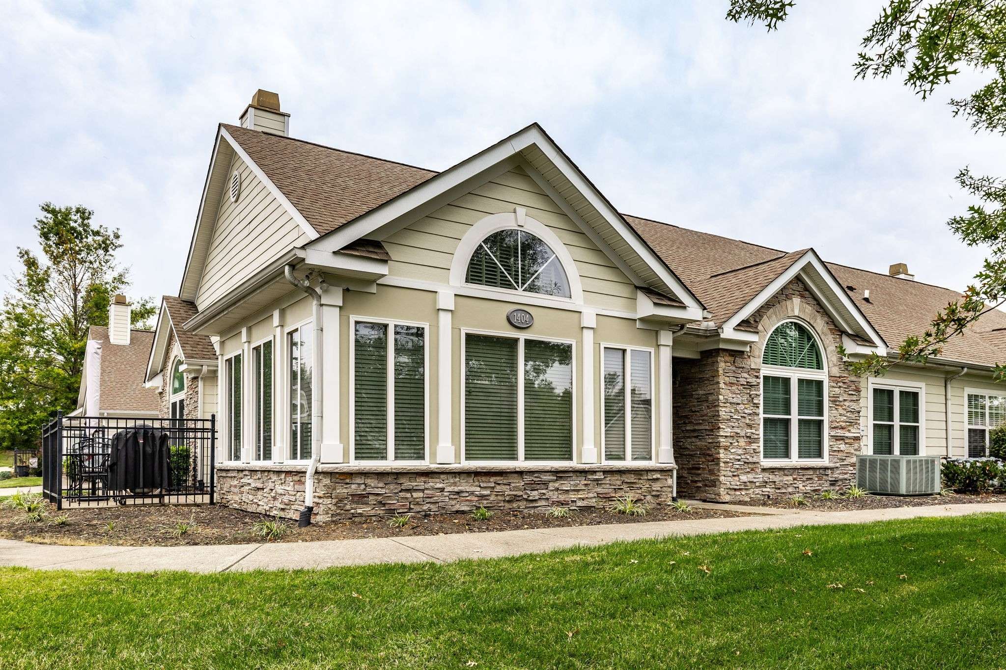 825 Browns Ln #1404, Gallatin, TN 37066