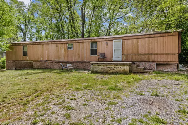 Gallatin, TN 37066,607 Demoss St