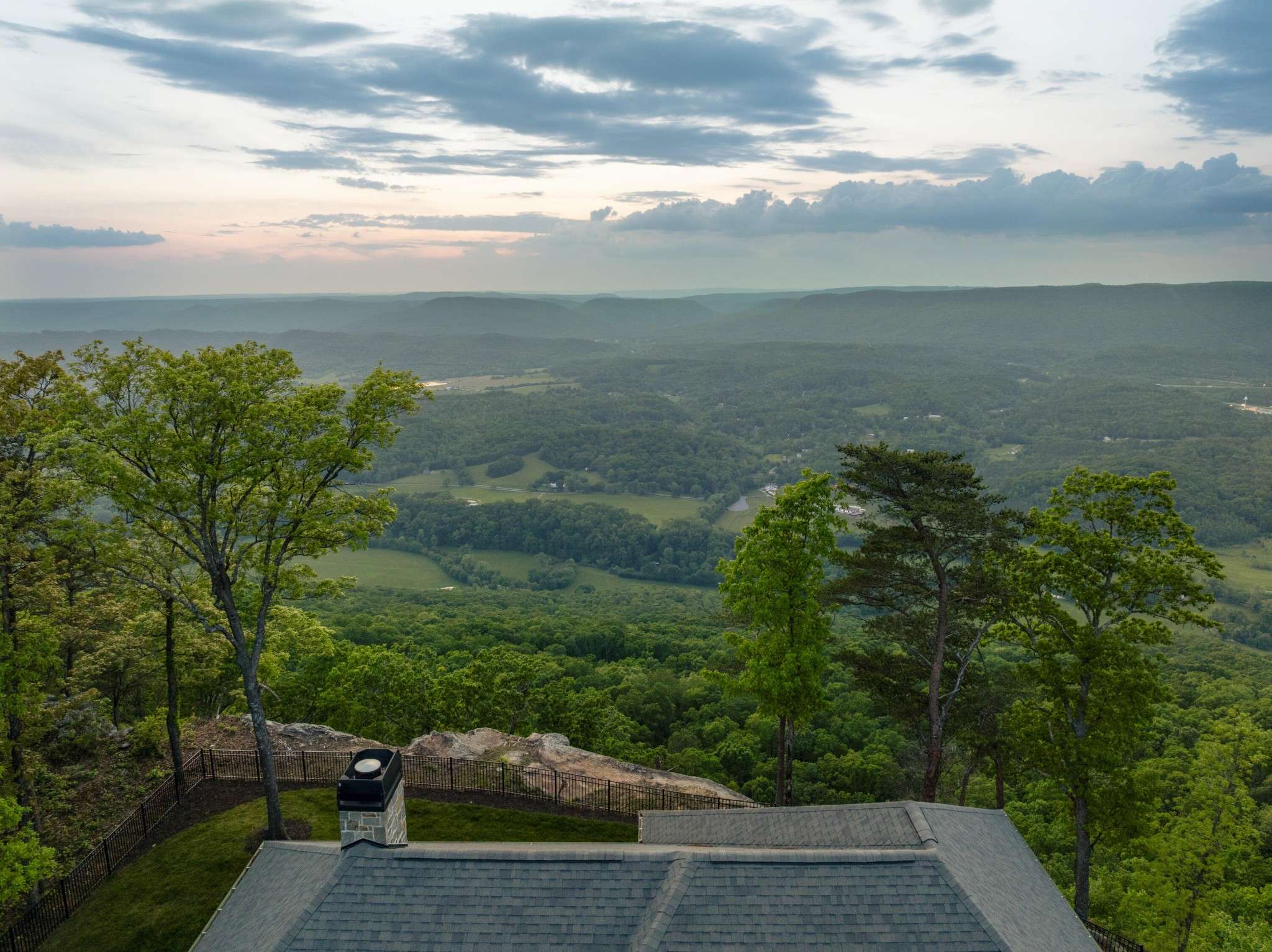 Lookout Mountain, GA 30750,415 Brow Wood Lane