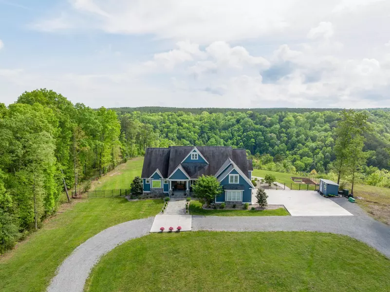 3086 Poe Road, Soddy Daisy, TN 37379
