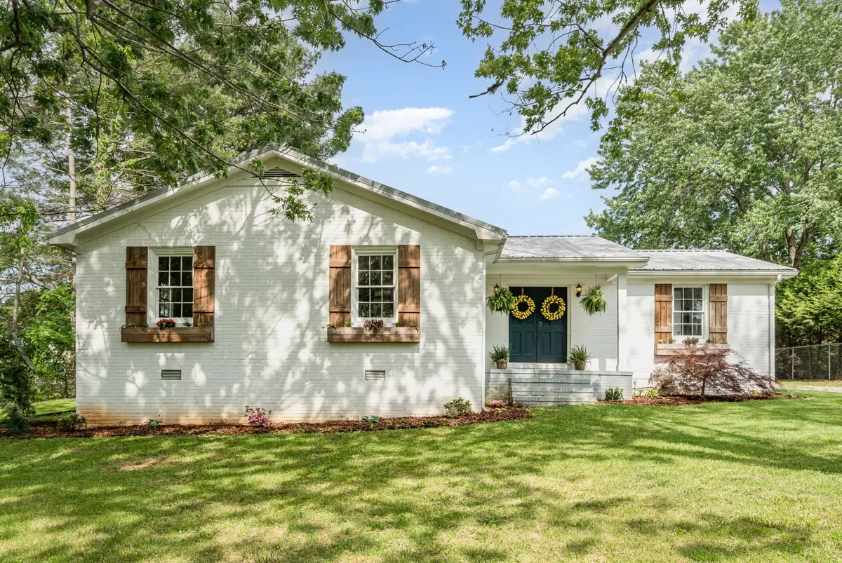 Mcminnville, TN 37110,916 Greenwood Dr