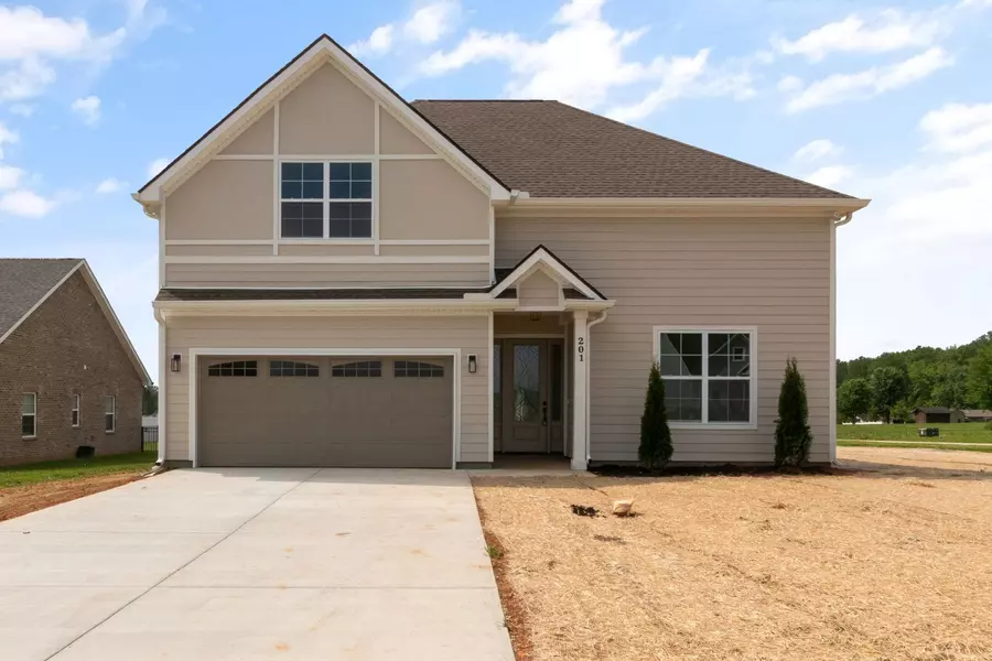 201 Lookout Dr, Winchester, TN 37398