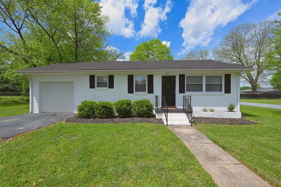 102 Moore Ave, Portland, TN 37148