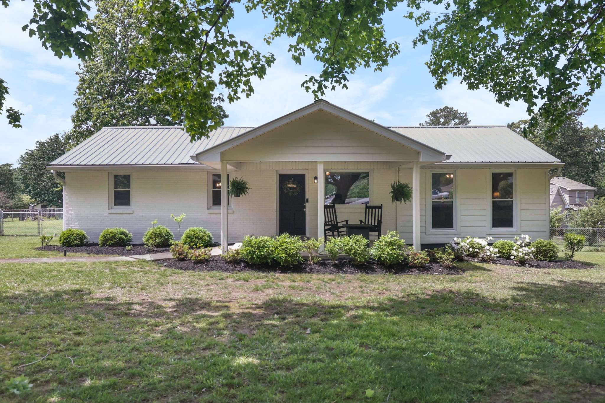 316 S Hummingbird Ln, Dickson, TN 37055