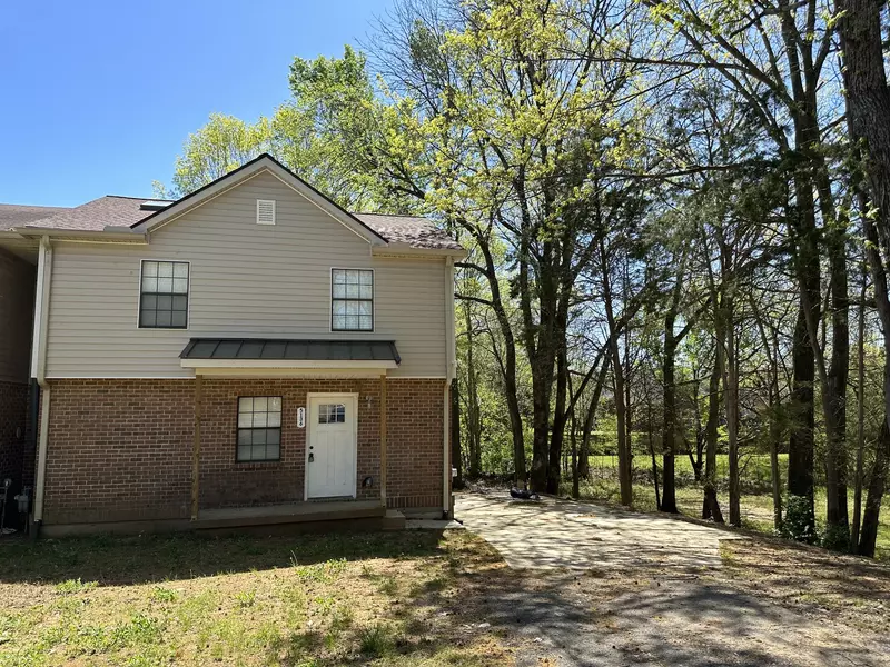 5136 Hunters Point Ln, Hermitage, TN 37076
