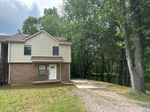 Hermitage, TN 37076,5136 Hunters Point Ln