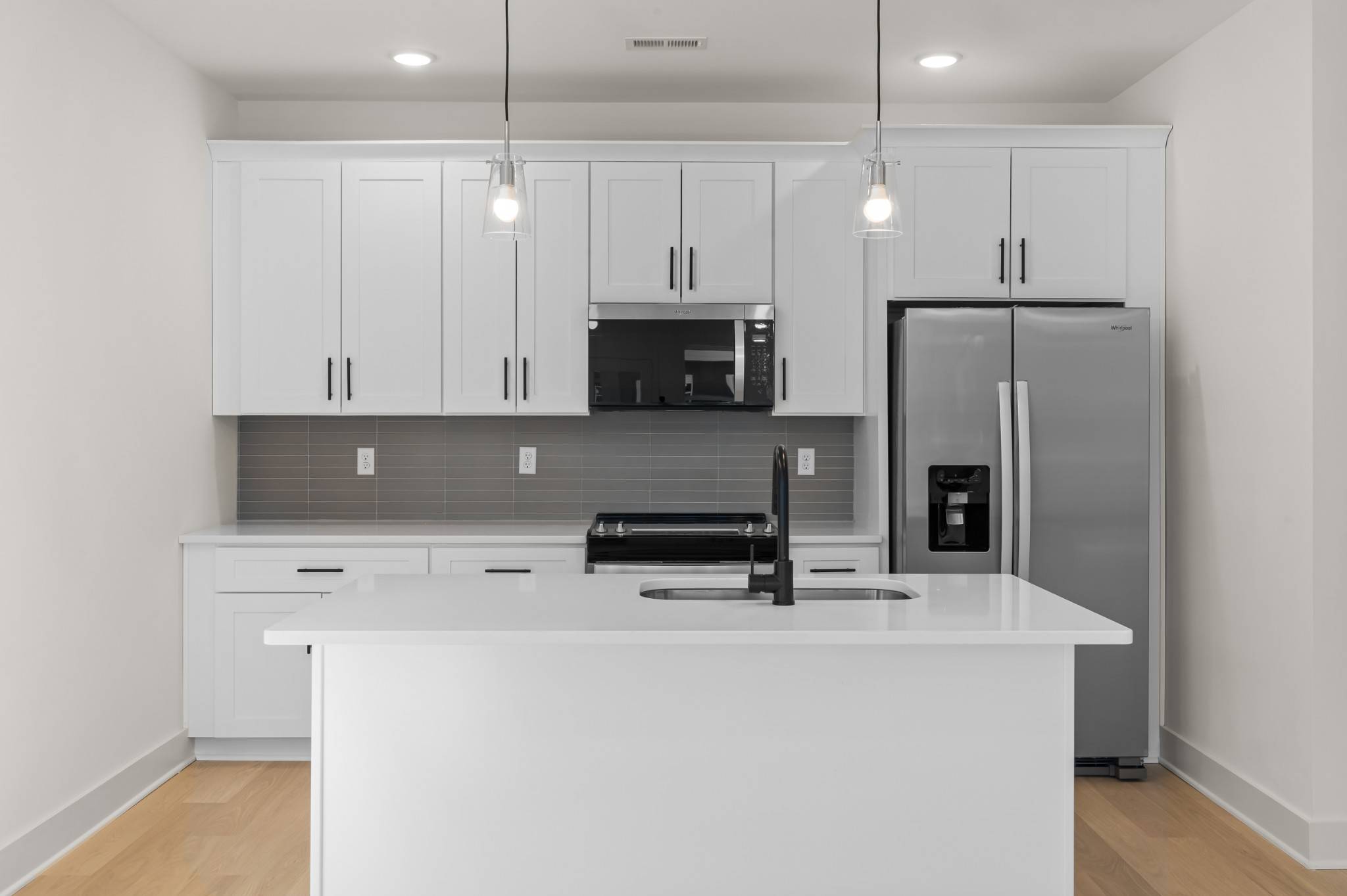 Nashville, TN 37214,550 Markham St #14