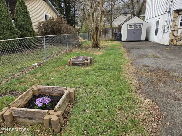 Knoxville, TN 37912,3301 Cindy Lane