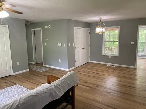 Lexington, TN 38351,415 Mills Darden Rd