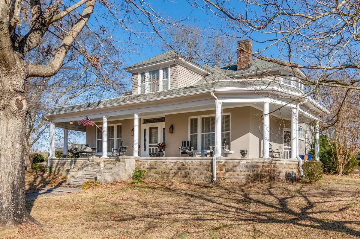 Cornersville, TN 37047,320 N Main St