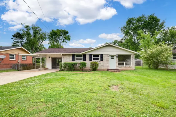 3234 Moorewood Dr, Nashville, TN 37207
