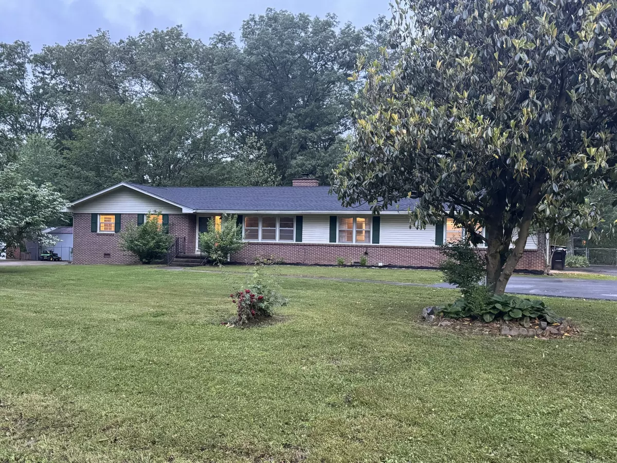 Tullahoma, TN 37388,419 Westwood Dr
