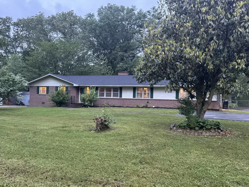 419 Westwood Dr, Tullahoma, TN 37388