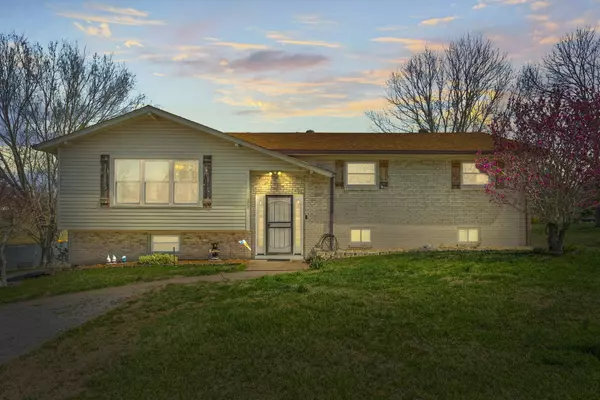 Portland, TN 37148,204 Drakewood Dr