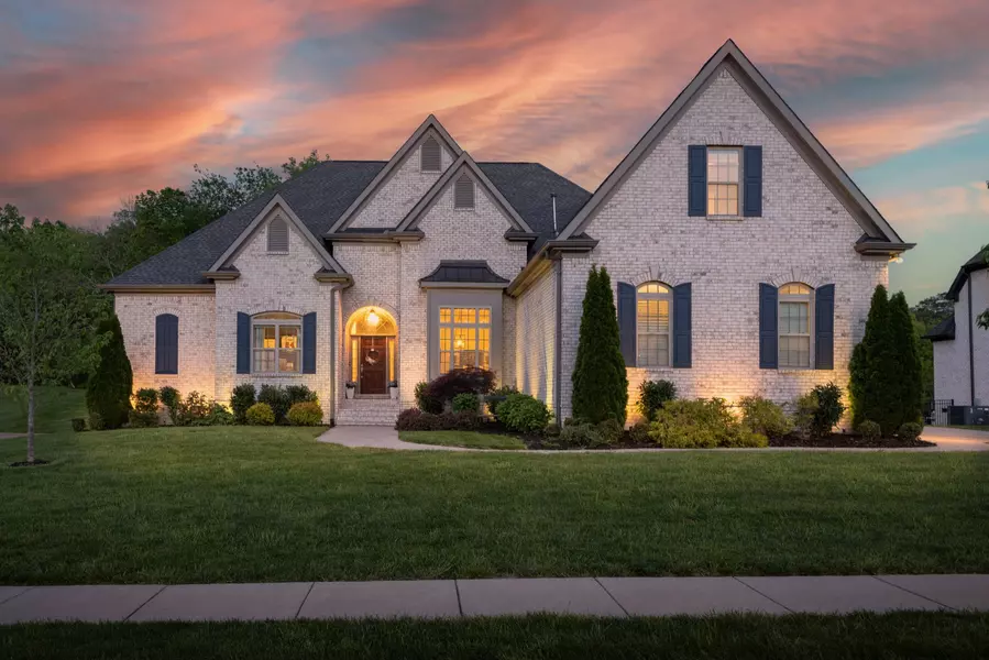 9126 Holstein Dr, Nolensville, TN 37135