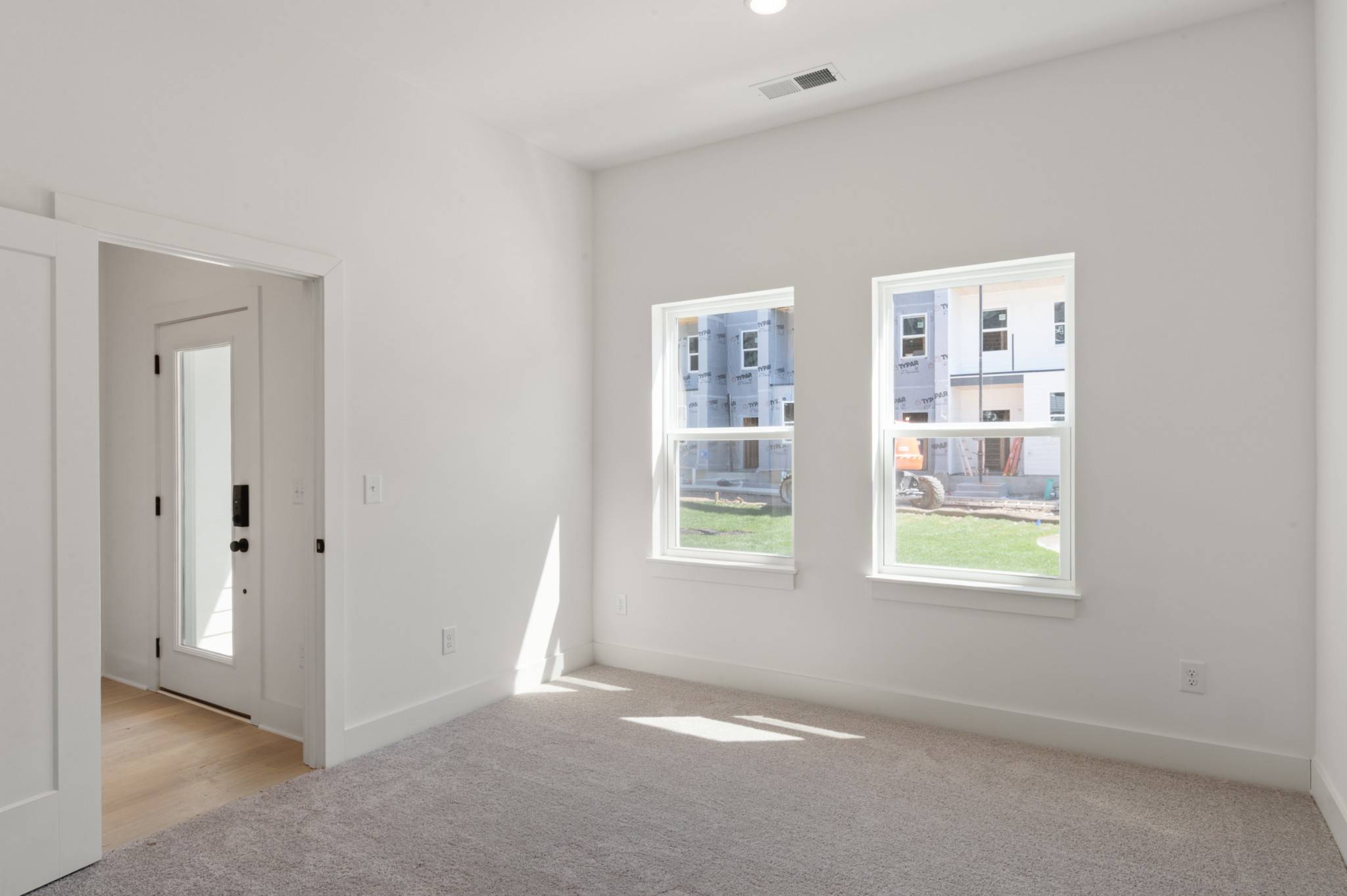 Nashville, TN 37214,550 Markham St #20