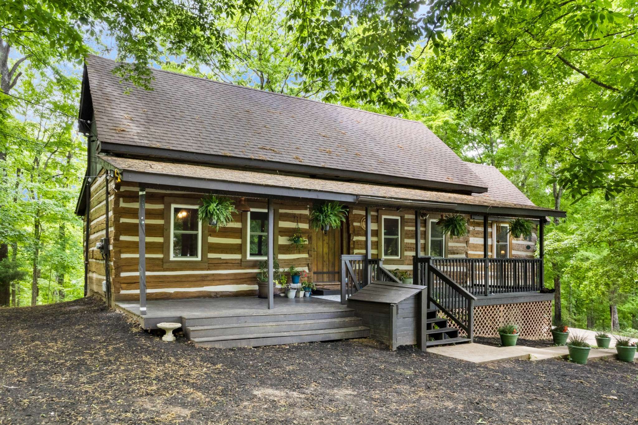 460 Seven Springs Rd, Clarksville, TN 37043