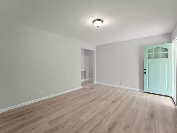 Altamont, TN 37301,442 Main St