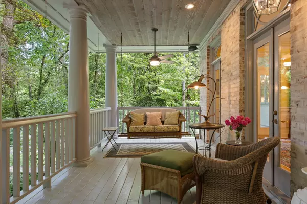 Nashville, TN 37215,2048 Timberwood Dr