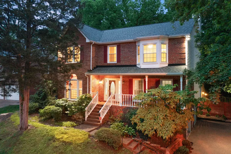 429 Old Oak Way, Hermitage, TN 37076