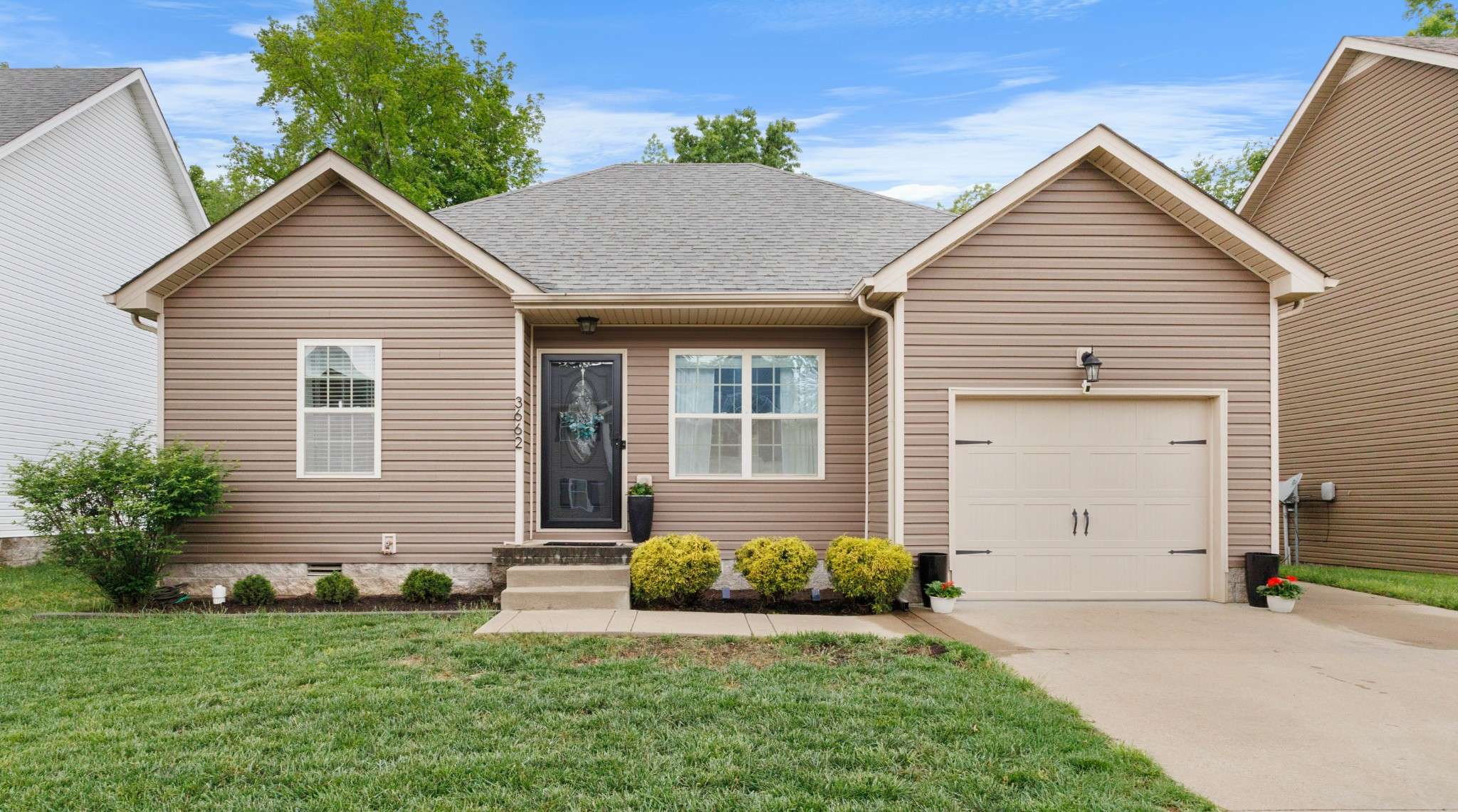 3662 Fox Tail Dr,  Clarksville,  TN 37040