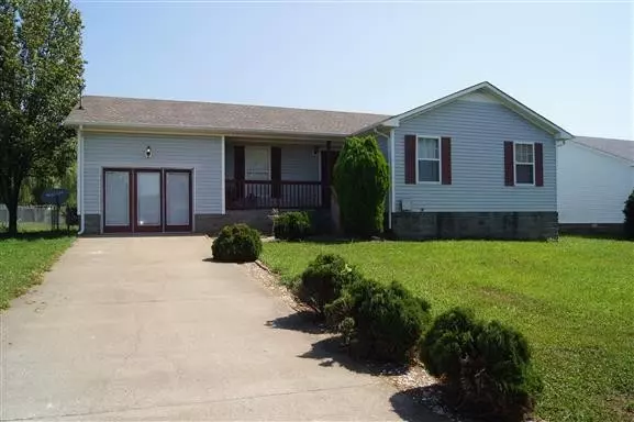 110 Karen Ct, Oak Grove, KY 42262