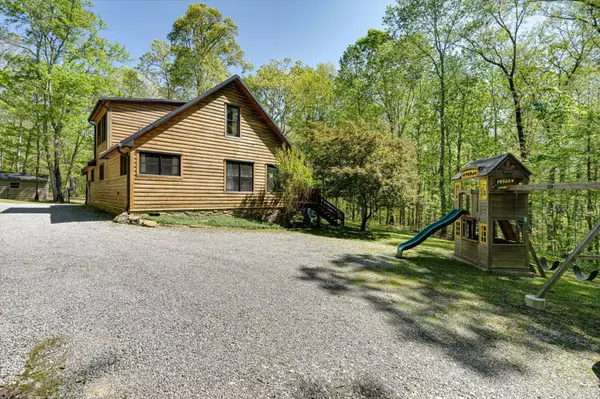 Dunlap, TN 37327,557 Green Forest Rd