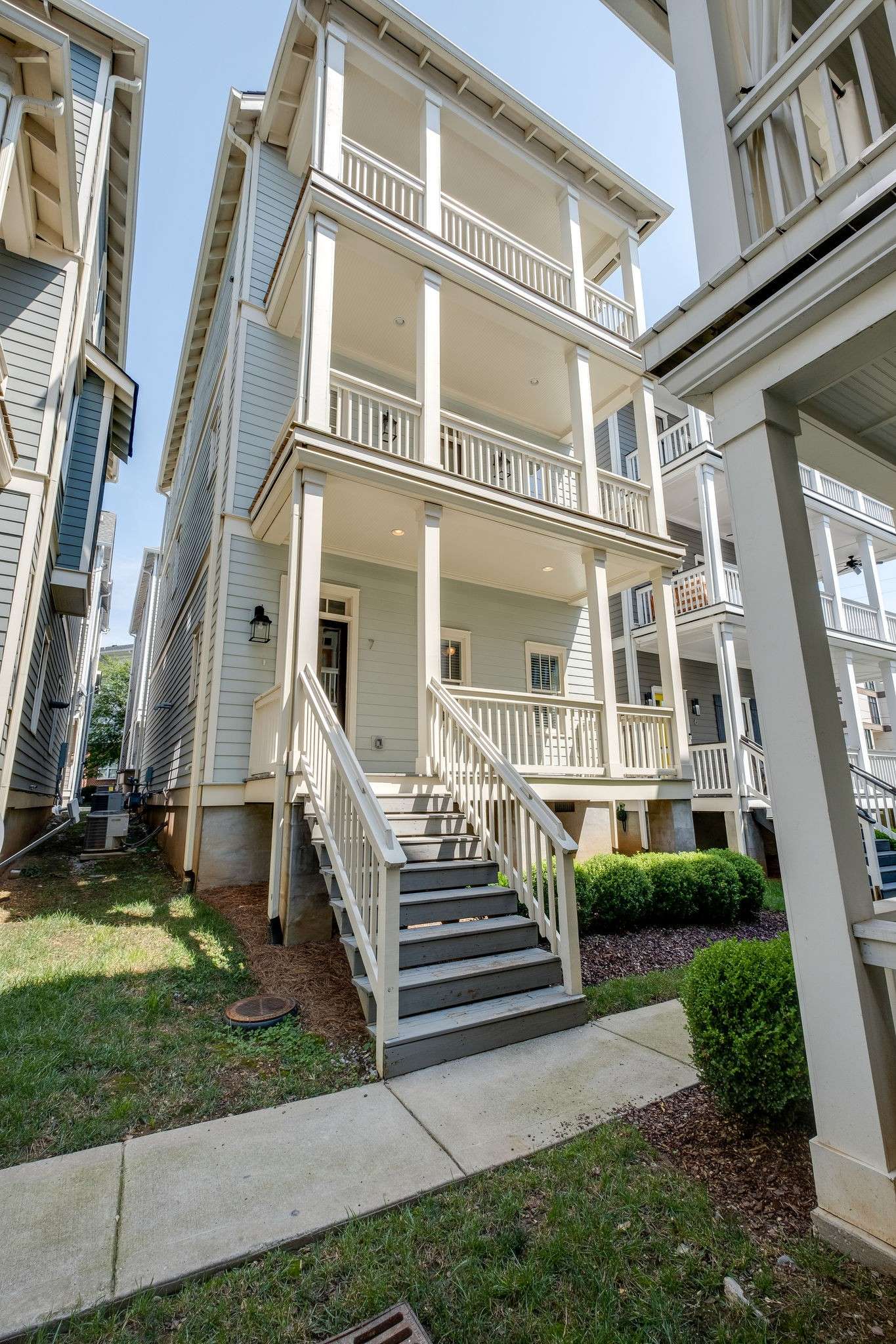 Nashville, TN 37203,204 Burns Ave #7