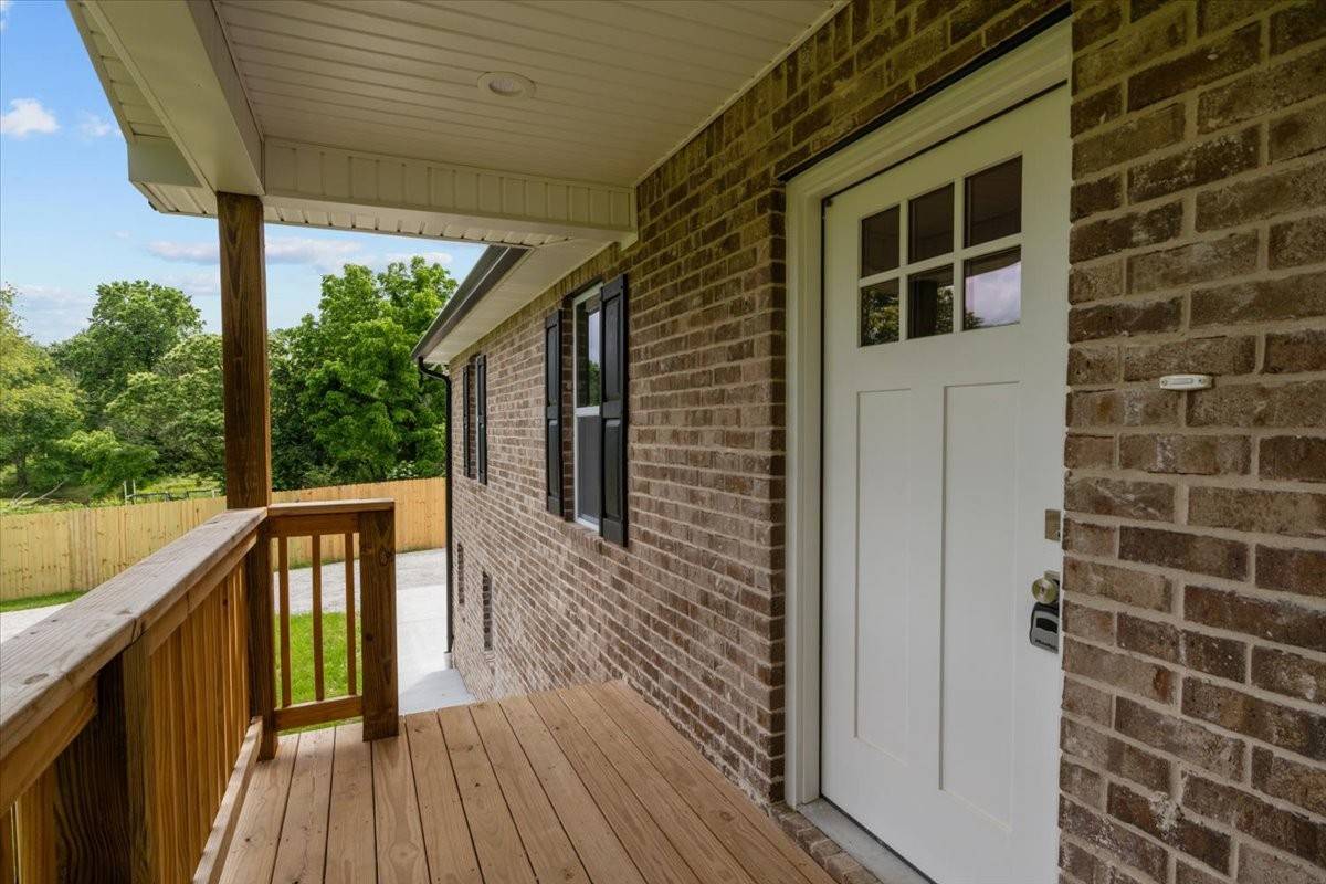 Burns, TN 37029,1024 Evans Rd