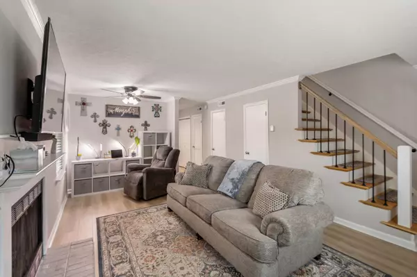 Hendersonville, TN 37075,290 Donna Dr #E
