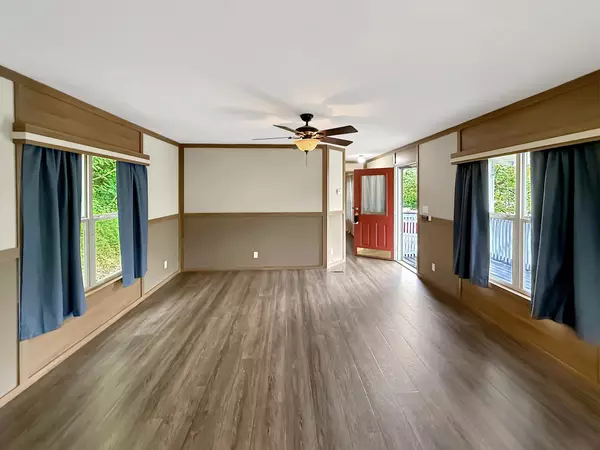 Baxter, KY 40806,181 W Highway 72