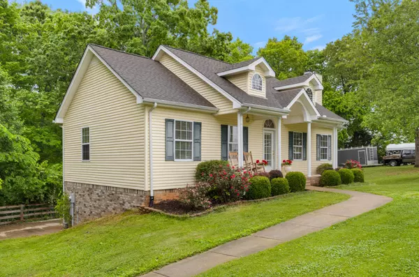 Chapmansboro, TN 37035,126 Silver Ln